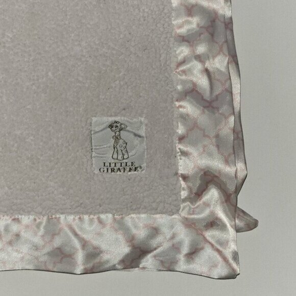 Little Giraffe Pink White Baby Blanket Girl Soft Fleece Satin Trim 30x36 - Picture 1 of 9